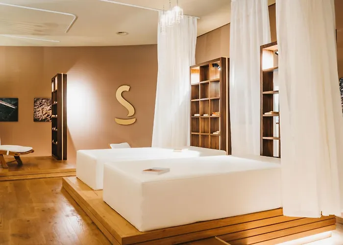 Peaks Place Apartment-hotel & Spa-5 By Interhome شقة