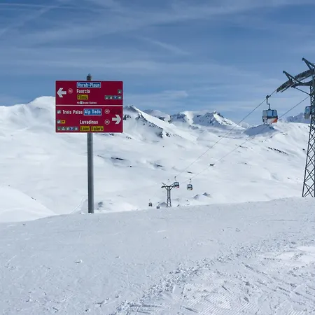 Апартаменты Peaks Place Apartment-hotel & Spa-5 By Interhome